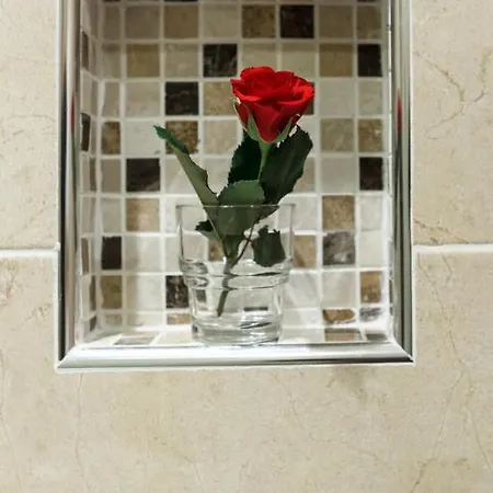 Kingfisher Townhouse 3*