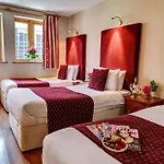 Kingfisher Townhouse 3*