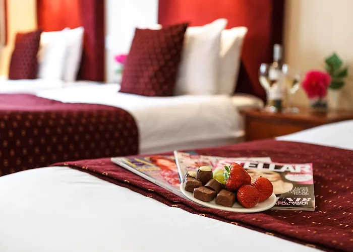 게스트하우스 Kingfisher Townhouse 3*