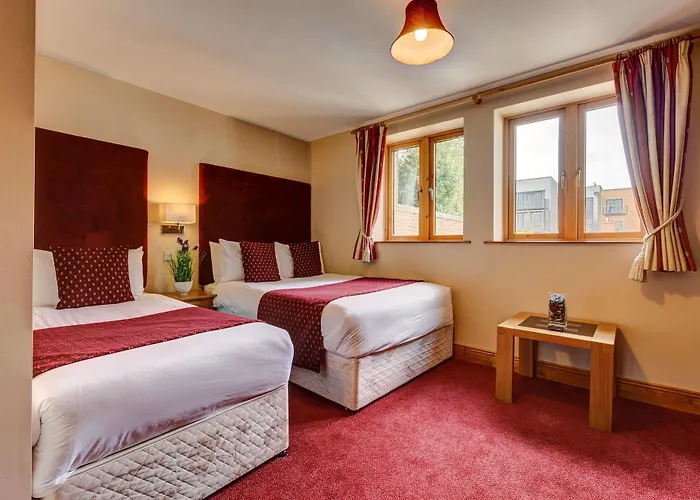 Kingfisher Townhouse 3*